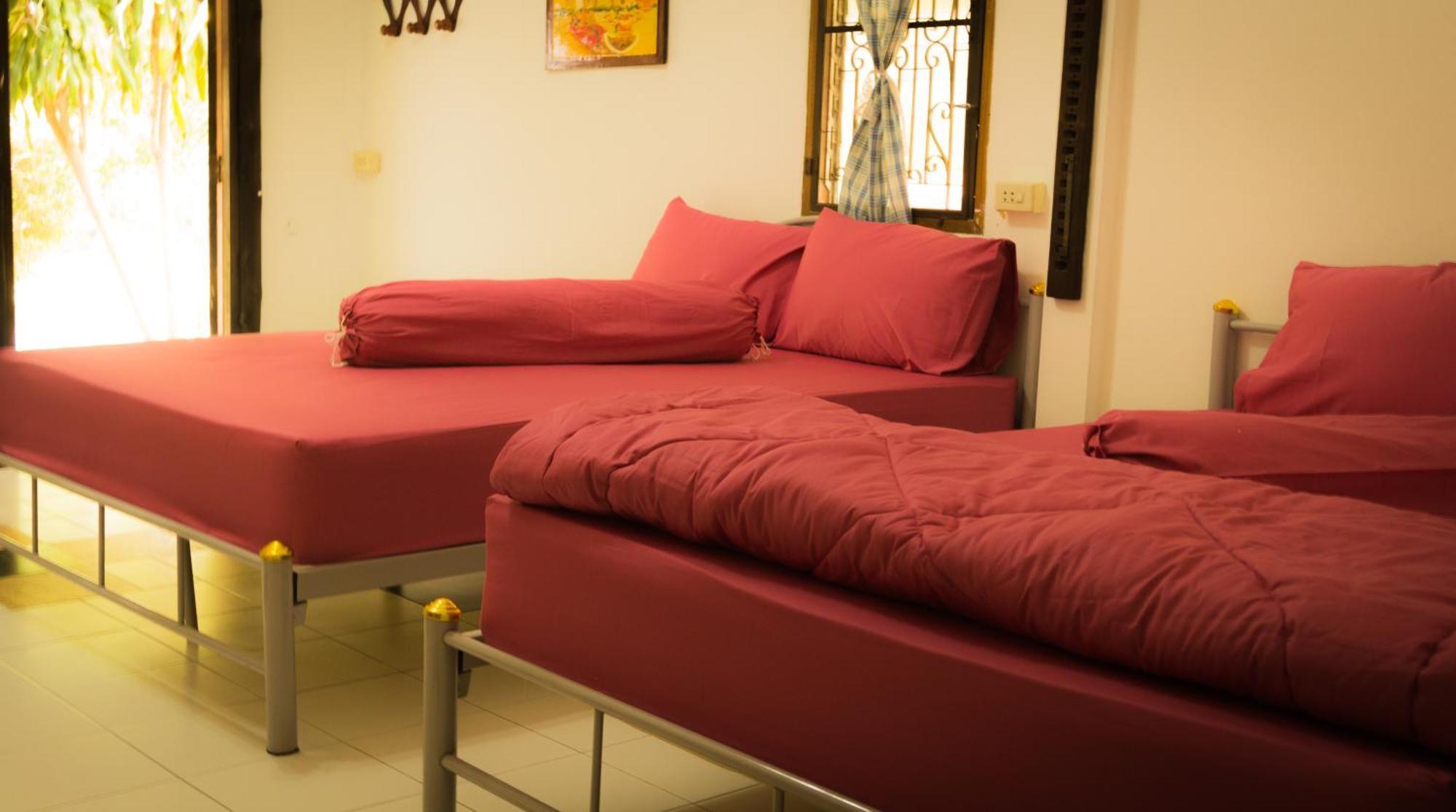 Ban Sabai Sabai Guest House Kanchanaburi Bilik gambar