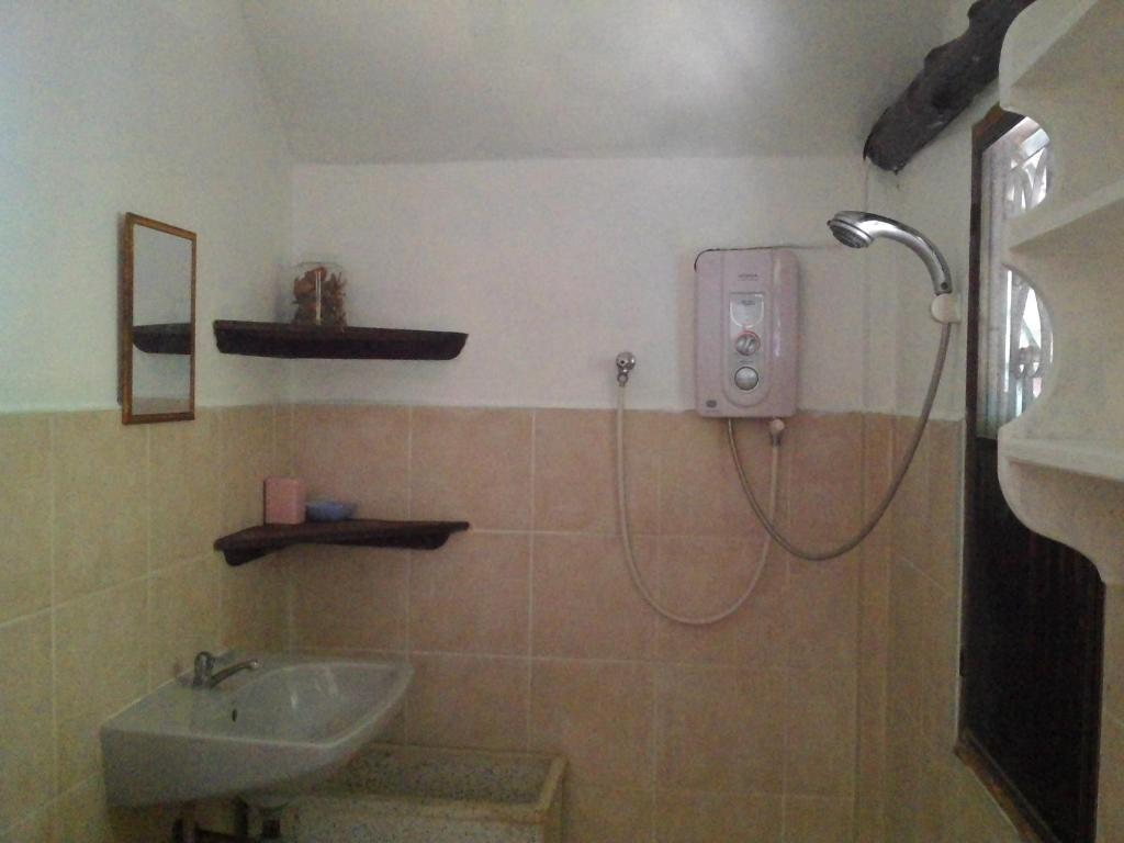 Ban Sabai Sabai Guest House Kanchanaburi Bilik gambar