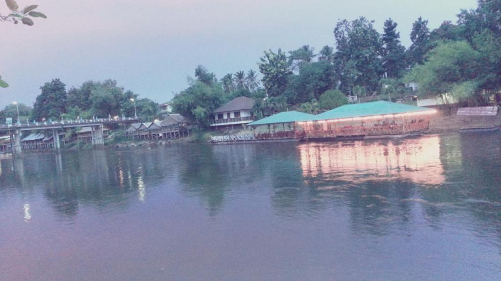Ban Sabai Sabai Guest House Kanchanaburi Luaran gambar